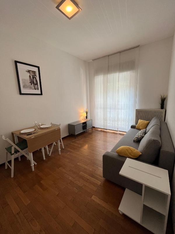 Green Apartment City Center — отель с удобствами в Милане