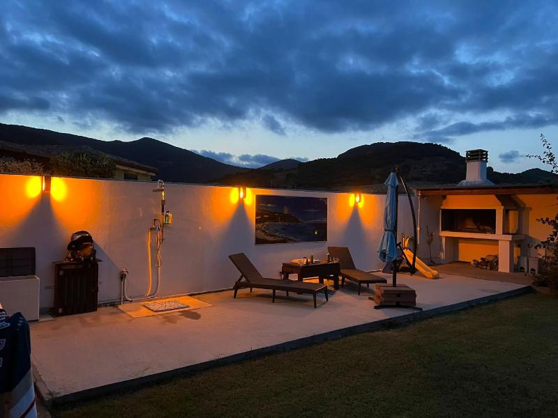 Villa Ibisco a Tertenìa - Affascinante casa con spa