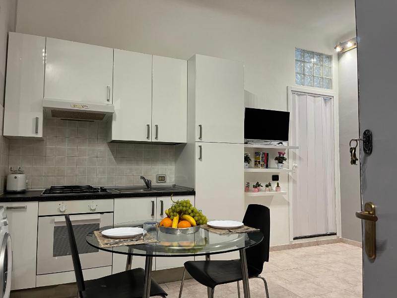 * Maciachini Apartment * — отель с удобным расположением в Милане