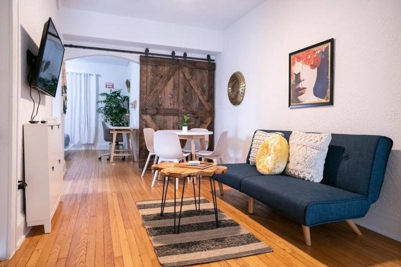 Homey Little Havana Apt Centrally located Hv4 — забронировать отель в Майами