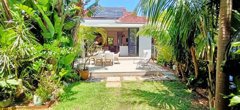 Sophisticated Bondi Beach House — отель с удобствами в Сиднее