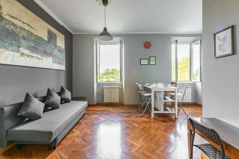 AliCeci San Camillo Apartment by Rentbeat — комфортный отель в Риме