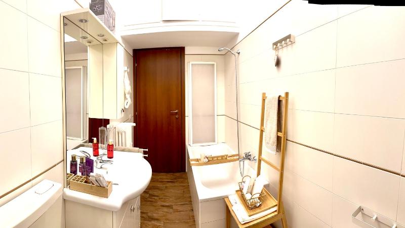 Trastevere Gianicolense casa con giardino — отель с удобным расположением в Риме