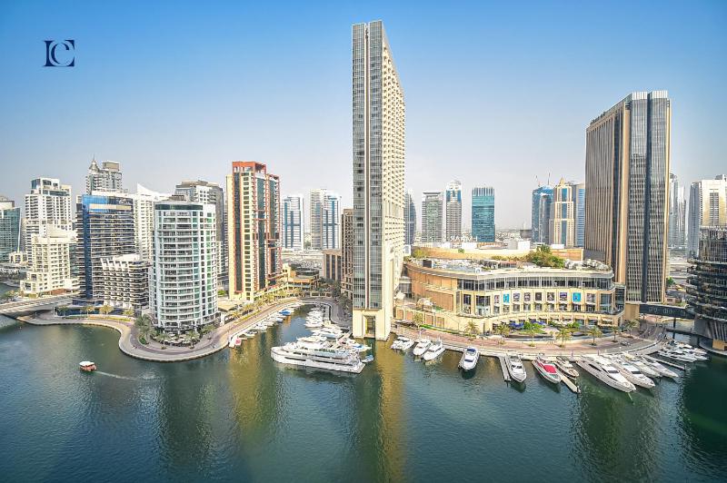 1BR Home with Stunning Marina View - Bay Central Marina — забронировать отель в Дубае
