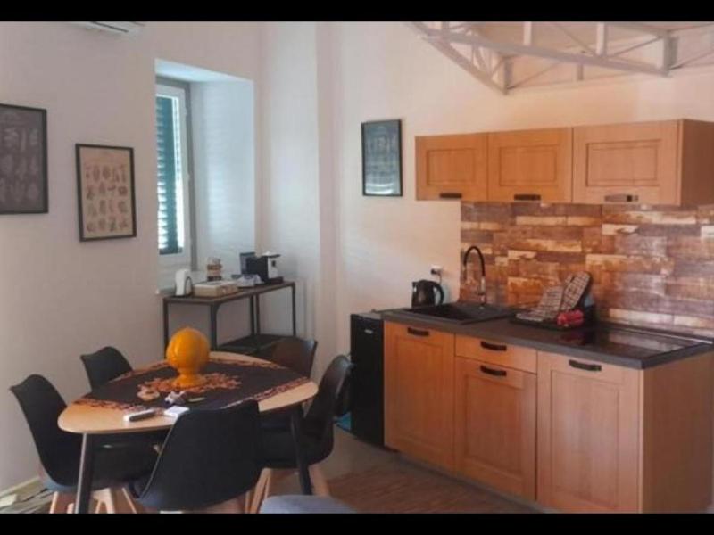 Ballarhouse an elegant apartment — отель с удобствами в Палермо