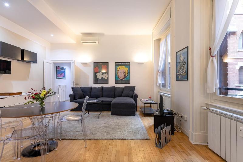 CO99 - Modern two bedrooms apartment in Castello Cova — комфортный отель в Милане