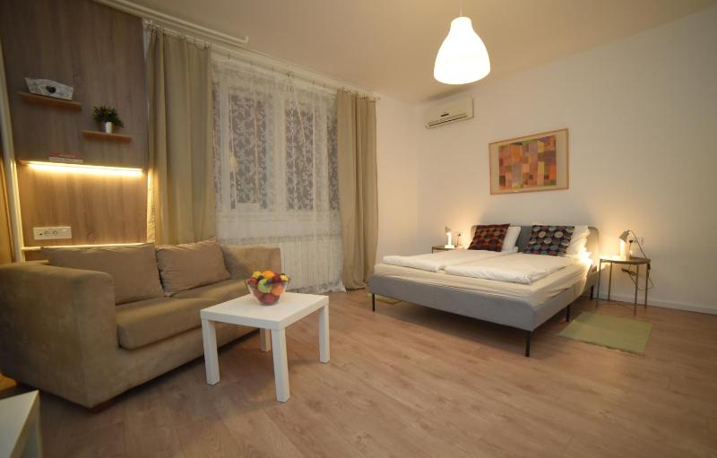 Cloud Downtown apartment — отель в Белграде, Сербия