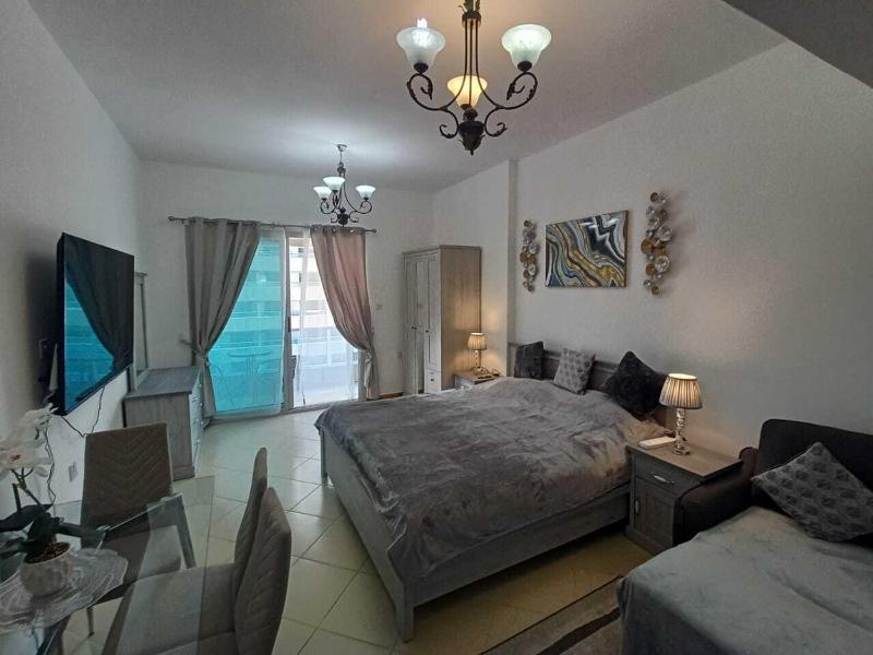 Diamond 2 Tower Marina Apartment — отель с удобствами в Дубае