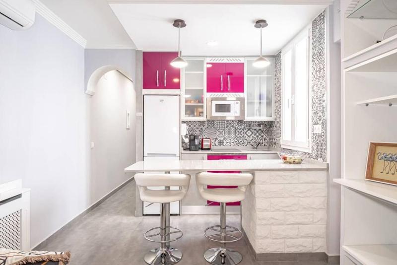 Piso Madrid Centro 5 min andando Gran Via — отель с удобствами в Мадриде