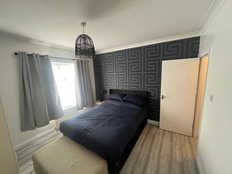2 bed apartment with garden & parking west London — комфортный отель в Лондоне
