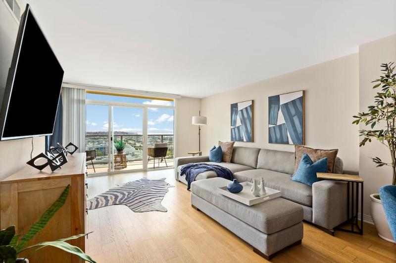 The Bleu Pearl 3Bed 2bath Venice Beach/MDR/SM — отель с удобствами в Лос-Анджелесе