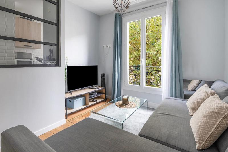 Цены на Comfortable 2-bedroom near the Bois de Boulogne - Welkeys в Париже