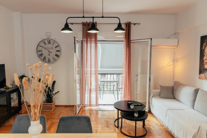 Mpetsos Apartment — отель с удобным расположением в Афины