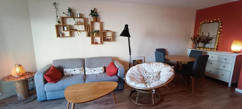 Cozy love cocoon with a nice balcony — комфортный отель в Париже