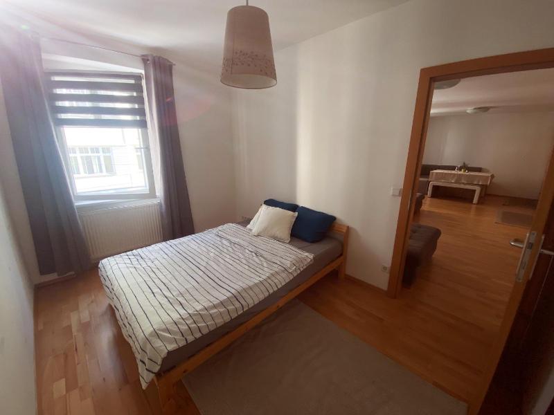 Cosy apartment in a perfect location 1070 historical part of Vienna — отель в вене, Австрия
