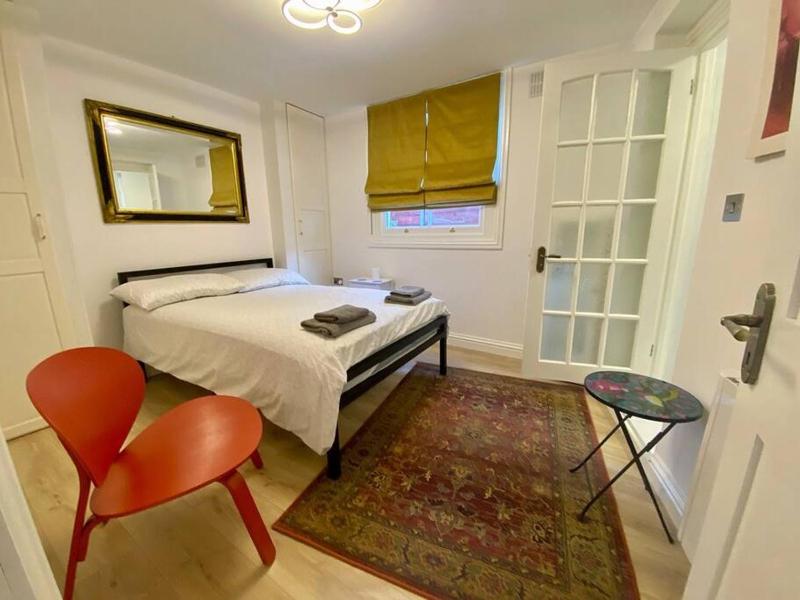 Cosy Studio in trendy Islington, w/private garden! — отель с удобствами в Лондоне