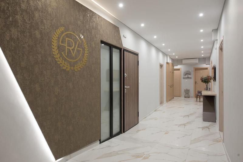Rob Venture Suites at the central of ATHENS city — отель с удобствами в Афины