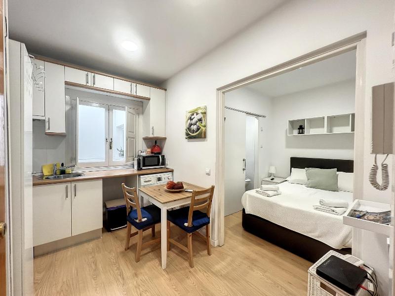Цены на Urbantec Realty - Palacio Real - Opera в Мадриде