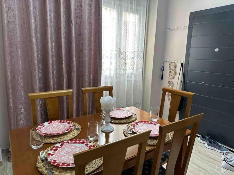 Frankie's House — отель с удобствами в Афины