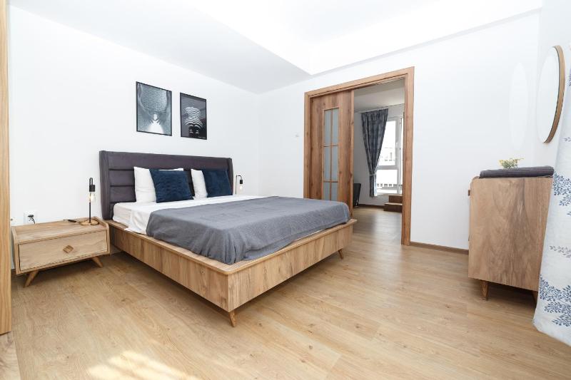Street Doamnei Rooftop Terrace — отель с удобным расположением в Бухаресте