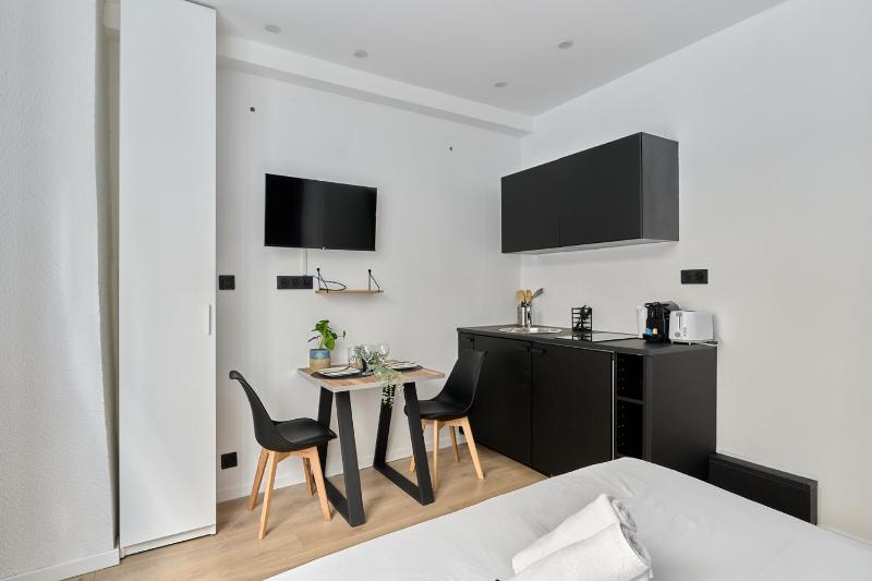 Residence Bastille by Studio prestige — отель в Париже, Франция
