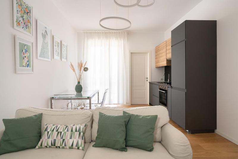 Santa tecla living taramelli 66 — отель с удобствами в Милане