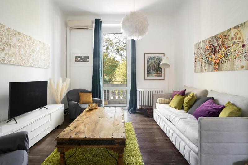 Santa tecla living sempione 95 — отель с удобным расположением в Милане