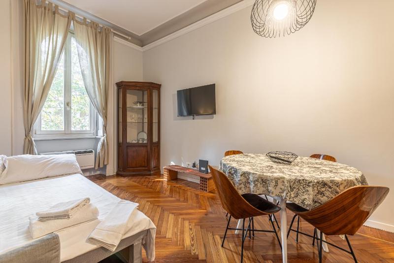 Monte Nero Charme Apartment — комфортный отель в Милане