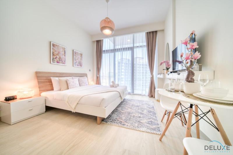 Reposeful Studio at Azizi Riviera 4, Al Merkadh by Deluxe Holiday Homes — комфортный отель в Дубае