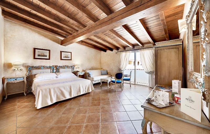 COLONNA RESORT a Porto Cervo - Elegante oasi sul mare