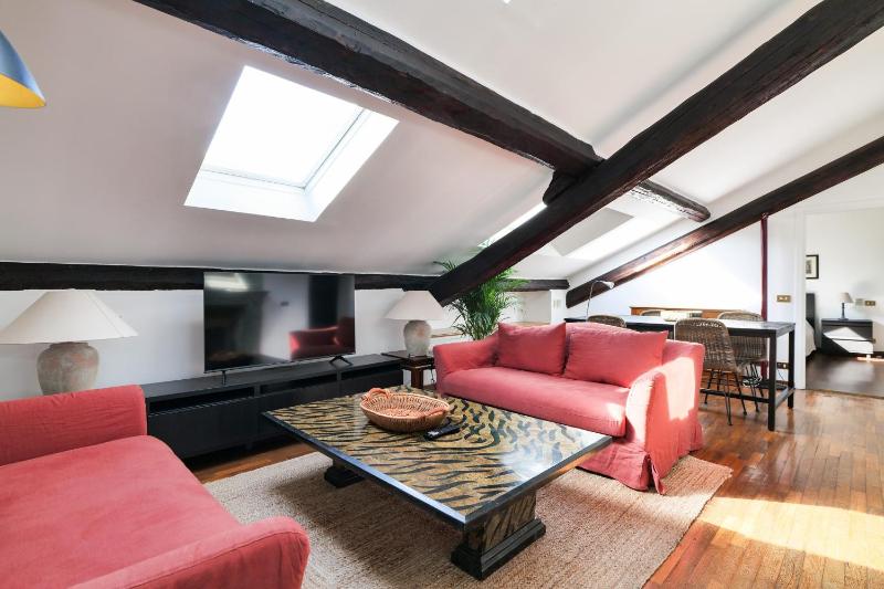 Elegant P.Venezia Attic — отель в Милане, Италия