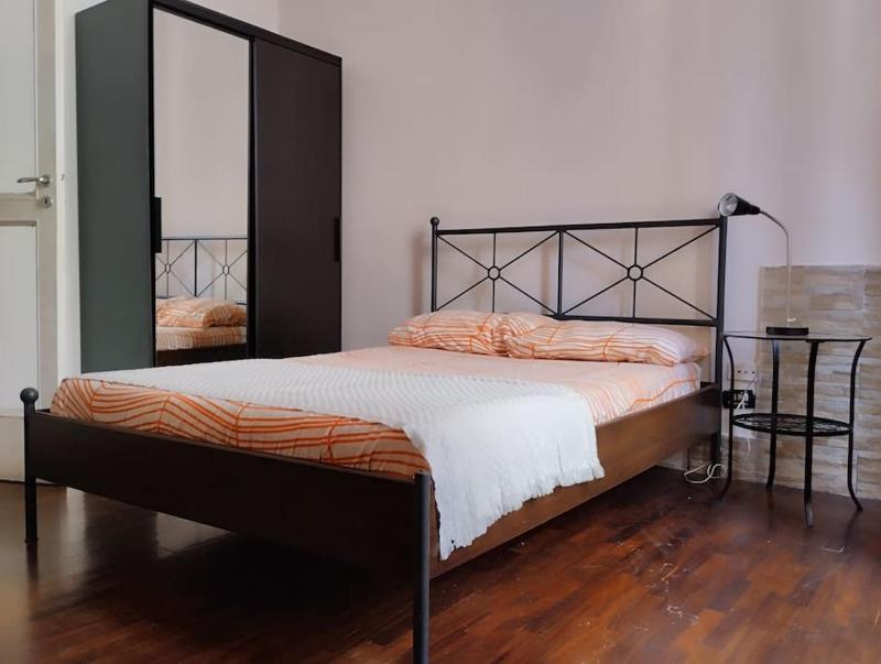 Цены на La scalinata apartment в Неаполе