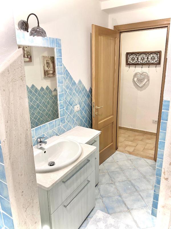 Taverna POLDA ad Arzachena - Comodo Appartamento WiFi
