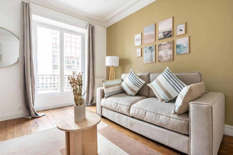 Apartment next Tour Montparnasse - Sable - II — отель с удобным расположением в Париже