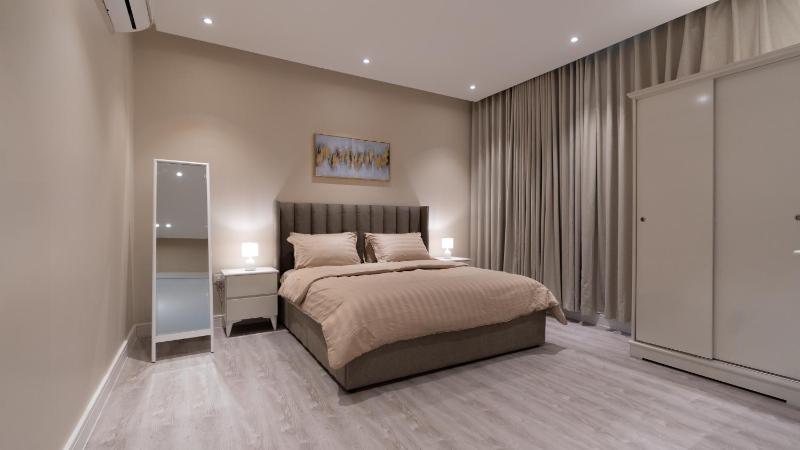 Emaar Holiday Homes Business Gate Al Murouj - B — комфортный отель в Рияде