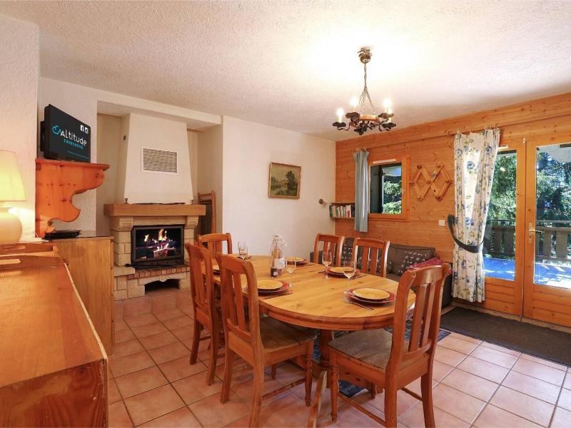 Chalet cosy 46m² Courchevel 1850, 4-6 pers, pres centre et pistes, wifi, parking, casier a skis - FR-1-631-166 — забронировать отель в Куршевеле