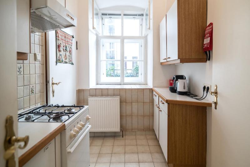 Cozy Central Flat Spittelberg — забронировать отель в вене
