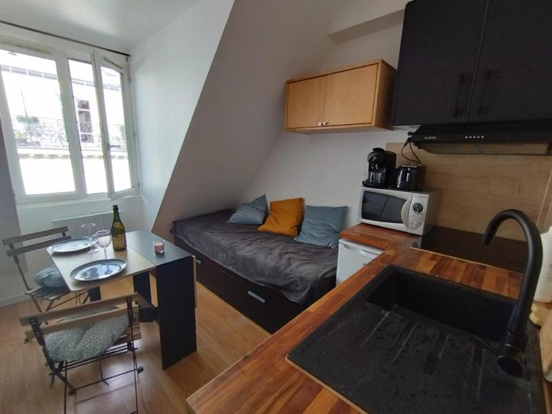 Cosy Studio village of Batignolles — отель с удобствами в Париже