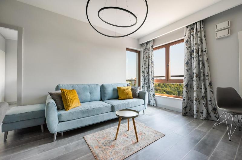 Ochota City View Modern Apartment — отель в Варшаве, Польша