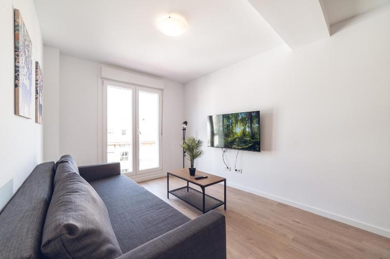 ALFALFA A Apartments — отель с удобствами в Мадриде