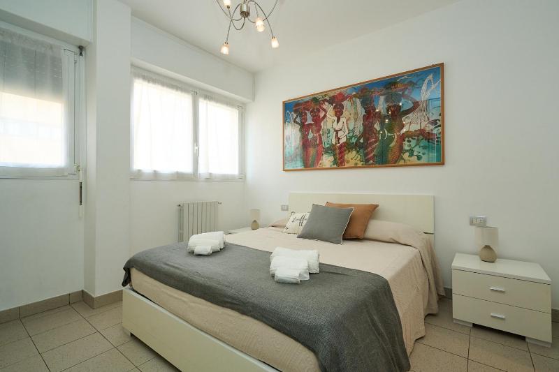 [Design House] A/C WIFI 20 minutes from DUOMO — отель в Милане, Италия