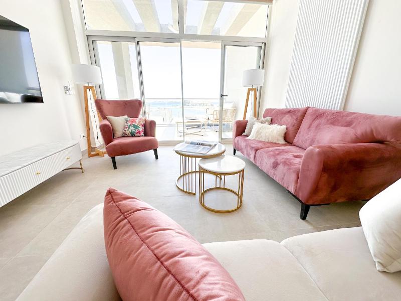Bay Central Penthouse — комфортный отель в Хургаде