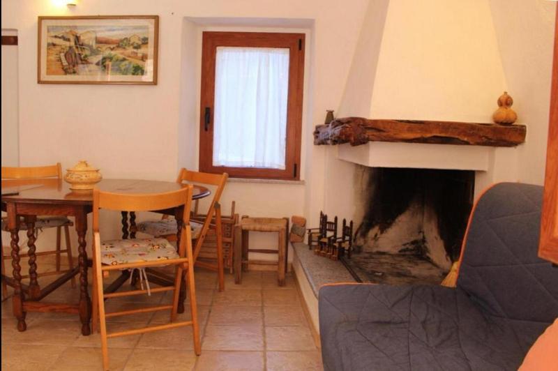 Stone House a Baunei - Rustica Casa con Vista Panoramica