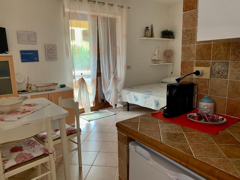 Kathy Apartment a Cannigione - Accogliente casa vacanze