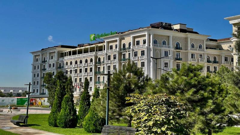 Holiday Inn Tashkent City, an IHG Hotel — отель в удобной локации в Ташкент