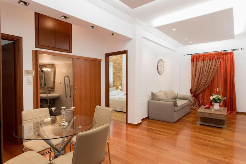 Kifisia Kallisti Suites — отель с удобным расположением в Афины