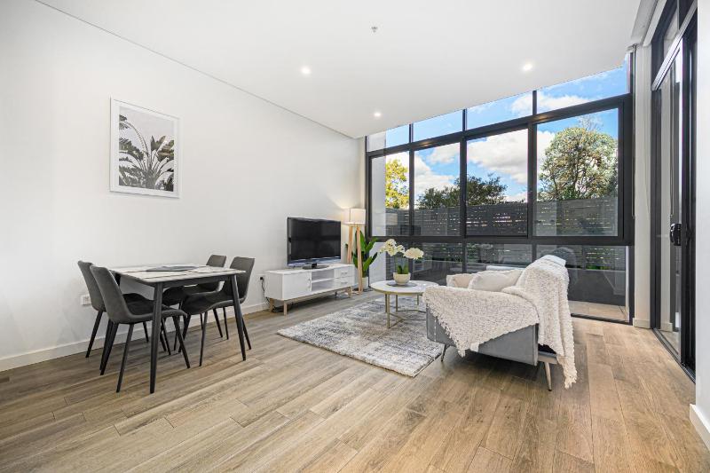 Burwood stunny apt with Parking Train&Shopping — отзывы гостей и цены