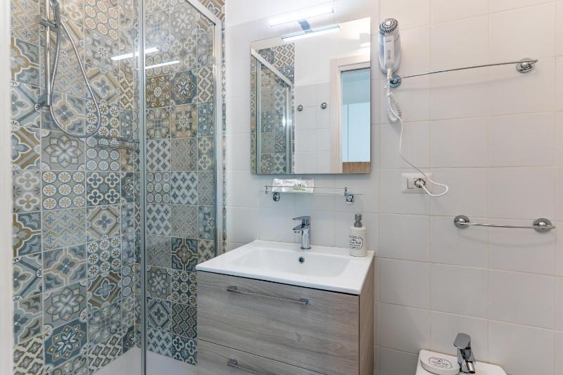 Doctor Guest House a Tortolì - Moderni Appartamenti Familiari