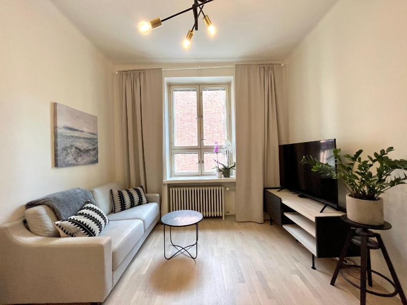 Cosy flat in the heart of Helsinki center — забронировать отель в Хельсинки