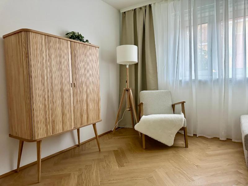 Viviane Paulos Apartment - Stylish apartment at Wienerberg — забронировать отель в вене